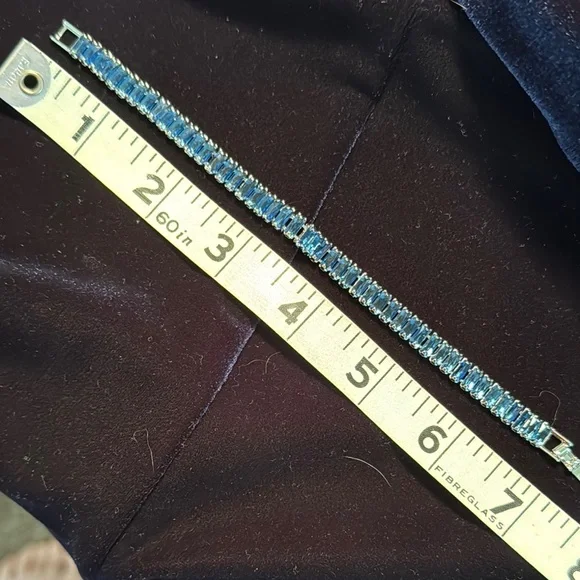 Pretty Bird Tennis Bracelet - Picture 2 of 5